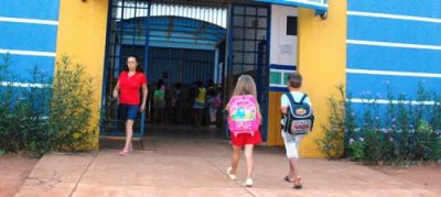 AULAS NA REDE MUNICIPAL DE ENSINO DE IGUATEMI VOLTAM NO DIA 19 DE FEVEREIRO.