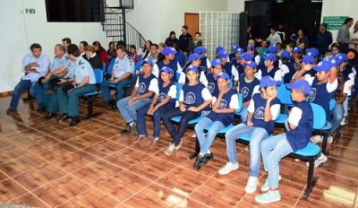 LANÇAMENTO OFICIAL DO PROJETO “BOM DE BOLA BOM NA ESCOLA” PARA O ANO DE 2015 ACONTECEU NA CÂMARA MUNICIPAL. LANÇAMENTO OFICIAL DO PROJETO “BOM DE BOLA BOM NA ESCOLA” PARA O ANO DE 2015 ACONTECEU NA CÂMARA MUNICIPAL.