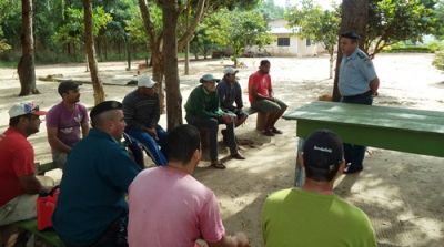 POLÍCIA COMUNITÁRIA VISITOU PROJETO VIDA NOVA. POLÍCIA COMUNITÁRIA VISITOU PROJETO VIDA NOVA.