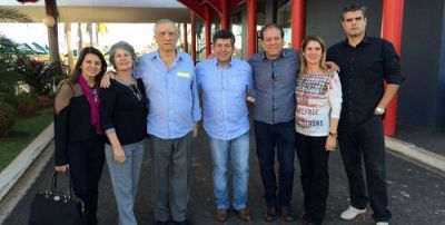 Morre o ex-prefeito de Iguatemi Luis Nogueira Lopes que lutava contra o câncer. Morre o ex-prefeito de Iguatemi Luis Nogueira Lopes que lutava contra o câncer.