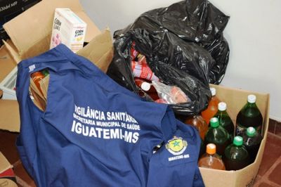VIGILÂNCIA SANITÁRIA FAZ APREENSÃO DE PRODUTOS VENCIDOS NO COMÉRCIO LOCAL. VIGILÂNCIA SANITÁRIA FAZ APREENSÃO DE PRODUTOS VENCIDOS NO COMÉRCIO LOCAL.