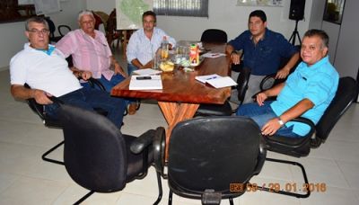 Prefeito Zé Roberto participa de importante reunião para recuperação da MS-386. Prefeito Zé Roberto participa de importante reunião para recuperação da MS-386.