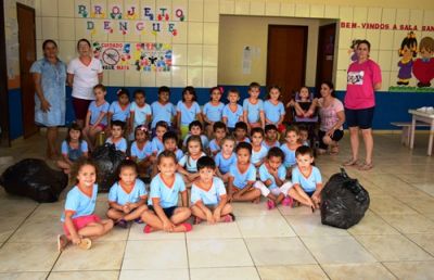 PROFESSORAS DA ESCOLA MUNICIPAL SANTA ROSA REALIZAM AÇÃO CONTRA DENGUE, CHIKUNGUNYA E ZIKA. PROFESSORAS DA ESCOLA MUNICIPAL SANTA ROSA REALIZAM AÇÃO CONTRA DENGUE, CHIKUNGUNYA E ZIKA.