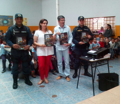CAMPANHA “MAIO AMARELO” TEVE INÍCIO NAS ESCOLAS TANCREDO NEVES E PAULO FREIRE CAMPANHA “MAIO AMARELO” TEVE INÍCIO NAS ESCOLAS TANCREDO NEVES E PAULO FREIRE