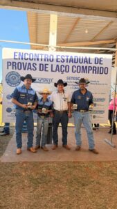CLUBE DO LAÇO ESTRELA DE IGUATEMI SE DESTACA NO 34º ENCONTRO ESTADUAL DO LAÇO COMPRIDO EM LAGUNA CARAPÃ-MS.