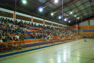 SECRETARIA MUNICIPAL DE ASSISTÊNCIA SOCIAL REALIZA REUNIÃO COM BENEFICIÁRIOS DO “BOLSA FAMÍLIA”. SECRETARIA MUNICIPAL DE ASSISTÊNCIA SOCIAL REALIZA REUNIÃO COM BENEFICIÁRIOS DO “BOLSA FAMÍLIA”.