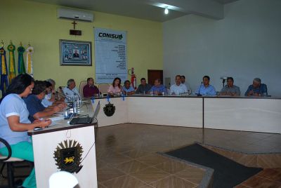 PREFEITOS QUE INTEGRAM O CONSÓRCIO CONISUL PARTICIPARAM DE REUNIÃO EM IGUATEMI. PREFEITOS QUE INTEGRAM O CONSÓRCIO CONISUL PARTICIPARAM DE REUNIÃO EM IGUATEMI.