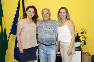 DR. LIDIO LEDESMA ESTÁ ATENDENDO NA ÁREA DE CIRURGIAS EM CONVÊNIO COM A PREFEITURA DR. LIDIO LEDESMA ESTÁ ATENDENDO NA ÁREA DE CIRURGIAS EM CONVÊNIO COM A PREFEITURA