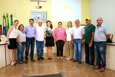 EM AUDIÊNCIA PÚBLICA PREFEITURA PRESTOU CONTAS DO ÚLTIMO SEMESTRE DE 2017 EM AUDIÊNCIA PÚBLICA PREFEITURA PRESTOU CONTAS DO ÚLTIMO SEMESTRE DE 2017