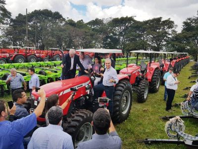 Prefeita Patrícia conquista 03 patrulhas mecanizadas para a agricultura familiar de Iguatemi.