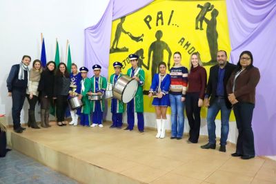SICREDI E PREFEITURA ENTREGAM NOVOS INSTRUMENTOS PARA A BANDA DE PERCUSSÃO MUNICIPAL. SICREDI E PREFEITURA ENTREGAM NOVOS INSTRUMENTOS PARA A BANDA DE PERCUSSÃO MUNICIPAL.