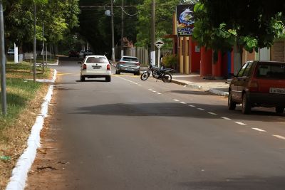IGUATEMI ESTA RECEBENDO SINALIZAÇÃO VIÁRIA NAS RUAS E AVENIDAS PAVIMENTADAS. IGUATEMI ESTA RECEBENDO SINALIZAÇÃO VIÁRIA NAS RUAS E AVENIDAS PAVIMENTADAS.