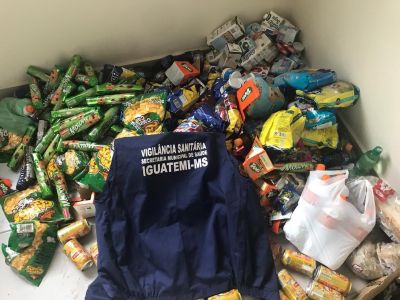 FISCAIS SANITÁRIOS APREENDEM PRODUTOS VENCIDOS. FISCAIS SANITÁRIOS APREENDEM PRODUTOS VENCIDOS.