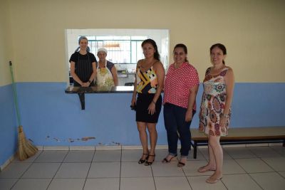 PREFEITA PATRÍCIA DÁ BOAS-VINDAS À NOVA NUTRICIONISTA. PREFEITA PATRÍCIA DÁ BOAS-VINDAS À NOVA NUTRICIONISTA.
