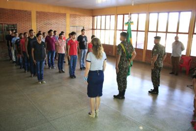 PREFEITA PATRÍCIA MARGATTO PARTICIPA DE ENTREGA DE CERTIFICADOS DE DISPENSA DO SERVIÇO MILITAR.