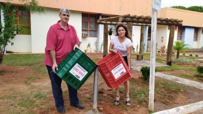 PREFEITURA REALIZOU INSTALAÇÃO DE “LIXEIRAS SELETIVAS” EM VÁRIOS PONTOS DO MUNICÍPIO.