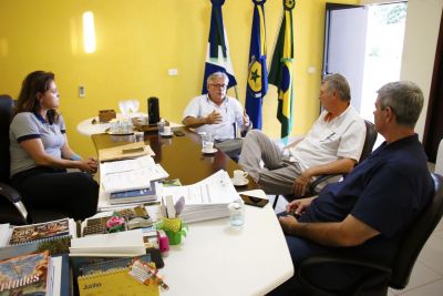 PREFEITA PATRÍCIA MARGATTO REUNIU-SE COM PROPRIETÁRIO DO AGROINDUSTRIAL.