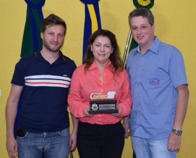 PATRÍCIA MARGATTO RECEBE HOMENAGEM DO CLUBE CAMISA 10. PATRÍCIA MARGATTO RECEBE HOMENAGEM DO CLUBE CAMISA 10.