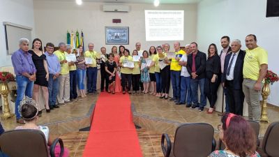 SESSÃO ORDINÁRIA DA CÂMARA DE VEREADORES TEVE NOITE DE HOMENAGENS. SESSÃO ORDINÁRIA DA CÂMARA DE VEREADORES TEVE NOITE DE HOMENAGENS.