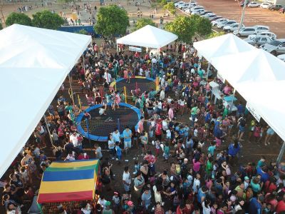PREFEITURA DE IGUATEMI PROMOVEU MEGA FESTA EM COMEMORAÇÃO AO DIA DAS CRIANÇAS. PREFEITURA DE IGUATEMI PROMOVEU MEGA FESTA EM COMEMORAÇÃO AO DIA DAS CRIANÇAS.