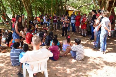 ASSISTÊNCIA COMEMOROU DIA DAS CRIANÇAS COM ALUNOS DO “NOVO OLHAR”. ASSISTÊNCIA COMEMOROU DIA DAS CRIANÇAS COM ALUNOS DO “NOVO OLHAR”.