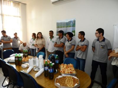 PREFEITA PATRICIA REUNIU SERVIDORES PARA COMEMORAR DIA DO FUNCIONÁRIO PÚBLICO