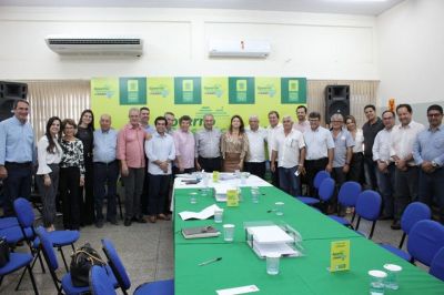 PREFEITA PATRÍCIA MARGATTO PARTICIPOU DE REUNIÃO COM GOVERNADOR REINALDO AZAMBUJA. PREFEITA PATRÍCIA MARGATTO PARTICIPOU DE REUNIÃO COM GOVERNADOR REINALDO AZAMBUJA.
