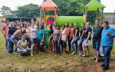 PRIMEIRA REUNIÃO ENTRE DIREÇÃO E REPRESENTANTES DAS CRECHES DO MUNICÍPIO. PRIMEIRA REUNIÃO ENTRE DIREÇÃO E REPRESENTANTES DAS CRECHES DO MUNICÍPIO.