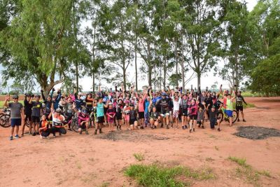 CICLISTAS IGUATEMIENSES PARTICIPARAM DE PEDALADA INTERATIVA NA MS -180. CICLISTAS IGUATEMIENSES PARTICIPARAM DE PEDALADA INTERATIVA NA MS -180.
