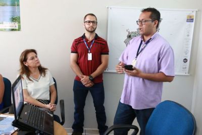 PREFEITA PATRÍCIA MARGATTO TEVE REUNIÃO COM COORDENADORES DO IBGE. PREFEITA PATRÍCIA MARGATTO TEVE REUNIÃO COM COORDENADORES DO IBGE.