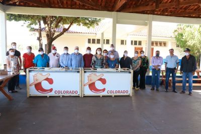 ASSENTAMENTO COLORADO RECEBE FREEZERS DA PREFEITURA DE IGUATEMI. ASSENTAMENTO COLORADO RECEBE FREEZERS DA PREFEITURA DE IGUATEMI.