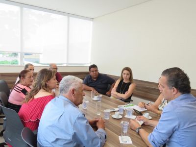 PREFEITURA E CASSEMS ASSINARAM CONVÊNIO DE PLANO DE SAÚDE PARA ATENDER SERVIDORES. PREFEITURA E CASSEMS ASSINARAM CONVÊNIO DE PLANO DE SAÚDE PARA ATENDER SERVIDORES.