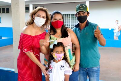 PREFEITURA COMPROU TERRENO E REALIZOU SORTEIO DE 182 LOTES CONTEMPLANDO DIVERSAS FAMÍLIAS. PREFEITURA COMPROU TERRENO E REALIZOU SORTEIO DE 182 LOTES CONTEMPLANDO DIVERSAS FAMÍLIAS.