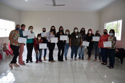 ASSISTÊNCIA SOCIAL PROMOVEU CURSO PARA MULHERES PARTICIPANTES DE PROGRAMAS SOCIAIS. ASSISTÊNCIA SOCIAL PROMOVEU CURSO PARA MULHERES PARTICIPANTES DE PROGRAMAS SOCIAIS.