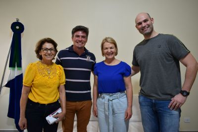 PREFEITURA INICIA PROJETO DE CASTRAÇÃO DE CÃES E GATOS. PREFEITURA INICIA PROJETO DE CASTRAÇÃO DE CÃES E GATOS.