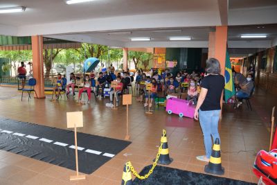 SECRETARIA DE EDUCAÇÃO REALIZA TEATRO E PALESTRAS EDUCATIVAS EM ALUSÃO A SEMANA NACIONAL DO TRÂNSITO. SECRETARIA DE EDUCAÇÃO REALIZA TEATRO E PALESTRAS EDUCATIVAS EM ALUSÃO A SEMANA NACIONAL DO TRÂNSITO.