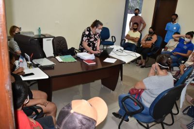 BENEFICIÁRIOS DO PROJETO LOTE URBANIZADO PARTICIPARAM DE REUNIÃO. BENEFICIÁRIOS DO PROJETO LOTE URBANIZADO PARTICIPARAM DE REUNIÃO.