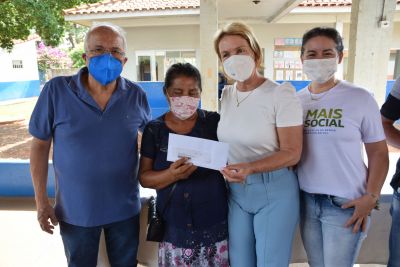 ASSISTÊNCIA SOCIAL E GOVERNO DO ESTADO ENTREGAM NOVOS CARTÕES PARA FAMÍLIAS DO PROGRAMA MAIS SOCIAL.