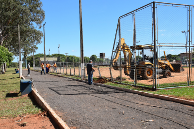 OBRAS DE IMPLANTAÇÃO DA ARENA DE GRAMA SINTÉTICA MULTIUSO INICIA EM IGUATEMI. OBRAS DE IMPLANTAÇÃO DA ARENA DE GRAMA SINTÉTICA MULTIUSO INICIA EM IGUATEMI.