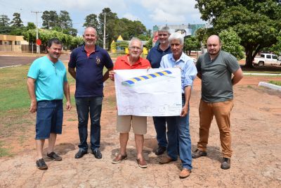 PREFEITO DR. LÍDIO ANUNCIA A CONSTRUÇÃO DA “FEIRA DO PRODUTOR” EM IGUATEMI. PREFEITO DR. LÍDIO ANUNCIA A CONSTRUÇÃO DA “FEIRA DO PRODUTOR” EM IGUATEMI.