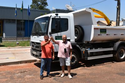 PREFEITO DR. LÍDIO ENTREGA CAMINHÃO RECUPERADO, RECEBIDO EM ESTADO PRECÁRIO EM JANEIRO DE 2021. PREFEITO DR. LÍDIO ENTREGA CAMINHÃO RECUPERADO, RECEBIDO EM ESTADO PRECÁRIO EM JANEIRO DE 2021.