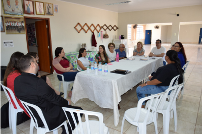 SECRETARIA DE ASSISTÊNCIA SOCIAL PRETENDE IMPLANTAR O SERVIÇO FAMÍLIA ACOLHEDORA. SECRETARIA DE ASSISTÊNCIA SOCIAL PRETENDE IMPLANTAR O SERVIÇO FAMÍLIA ACOLHEDORA.