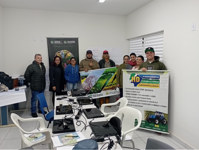 ASSENTAMENTO COLORADO RECEBE CURSO DE INCLUSÃO DIGITAL. ASSENTAMENTO COLORADO RECEBE CURSO DE INCLUSÃO DIGITAL.