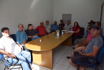 TAXISTAS PODERÃO RECEBER BENEFÍCIOS FEDERAIS ORGANIZADOS PELA PREFEITURA DE IGUATEMI. TAXISTAS PODERÃO RECEBER BENEFÍCIOS FEDERAIS ORGANIZADOS PELA PREFEITURA DE IGUATEMI.