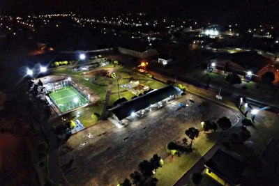 COM RECURSOS DA COSIP, PREFEITURA INVESTE EM MODERNA ILUMINAÇÃO DA PRAÇA J.F.L. COM RECURSOS DA COSIP, PREFEITURA INVESTE EM MODERNA ILUMINAÇÃO DA PRAÇA J.F.L.
