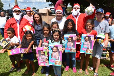 PREFEITURA DE IGUATEMI REALIZA ENTREGA DE BRINQUEDOS PARA CRIANÇAS E ADOLESCENTES DOS ASSENTEMENTOS. PREFEITURA DE IGUATEMI REALIZA ENTREGA DE BRINQUEDOS PARA CRIANÇAS E ADOLESCENTES DOS ASSENTEMENTOS.