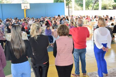 ASSISTÊNCIA SOCIAL PRESTA HOMENAGEM PARA MÃES E GESTANTES DOS PROGRAMAS COM CAFÉ DA MANHÃ. ASSISTÊNCIA SOCIAL PRESTA HOMENAGEM PARA MÃES E GESTANTES DOS PROGRAMAS COM CAFÉ DA MANHÃ.