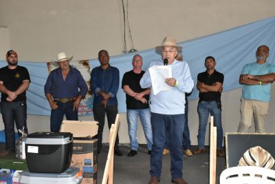PREFEITO DR. LÍDIO LANÇA OBRAS E AÇÕES EM ASSENTAMENTO DURANTE FESTIVIDADES NA AUXILIADORA.