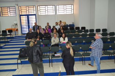 SECRETARIA DE SAÚDE PROMOVEU REUNIÃO ENTRE COORDENADORES DA ÁREA TÉCNICA E TÉCNICOS ESPECIALIDADOS EM ATENDIMENTO PÚBLIC SECRETARIA DE SAÚDE PROMOVEU REUNIÃO ENTRE COORDENADORES DA ÁREA TÉCNICA E TÉCNICOS ESPECIALIDADOS EM ATENDIMENTO PÚBLIC
