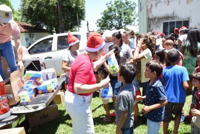 ASSISTÊNCIA SOCIAL REALIZA ENTREGA DE BRINQUEDOS PARA AS CRIANÇAS DOS ASSENTAMENTOS RANCHO LOMA E AUXILIADORA. ASSISTÊNCIA SOCIAL REALIZA ENTREGA DE BRINQUEDOS PARA AS CRIANÇAS DOS ASSENTAMENTOS RANCHO LOMA E AUXILIADORA.